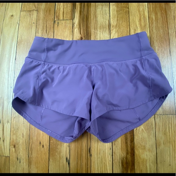 🚫Lululemon size 2 speed up shorts color purple - Picture 3 of 10